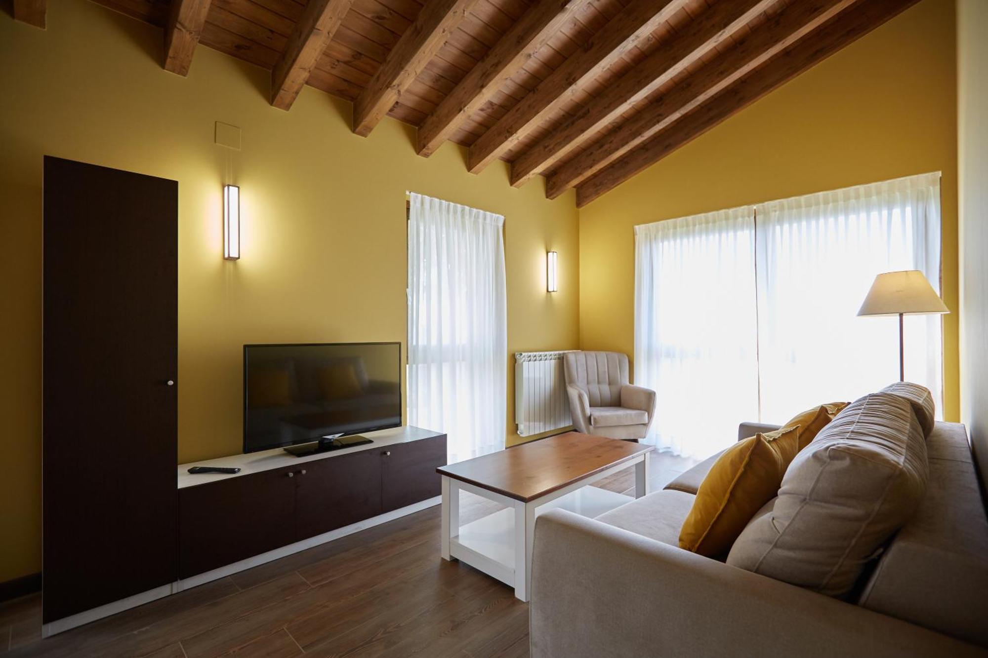 Apartamentos Rurales Casa La Piedra Collía Extérieur photo