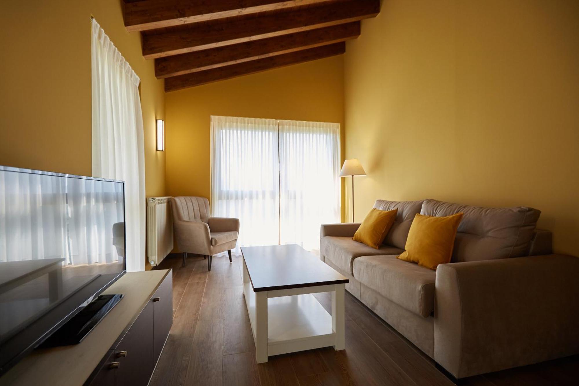 Apartamentos Rurales Casa La Piedra Collía Extérieur photo