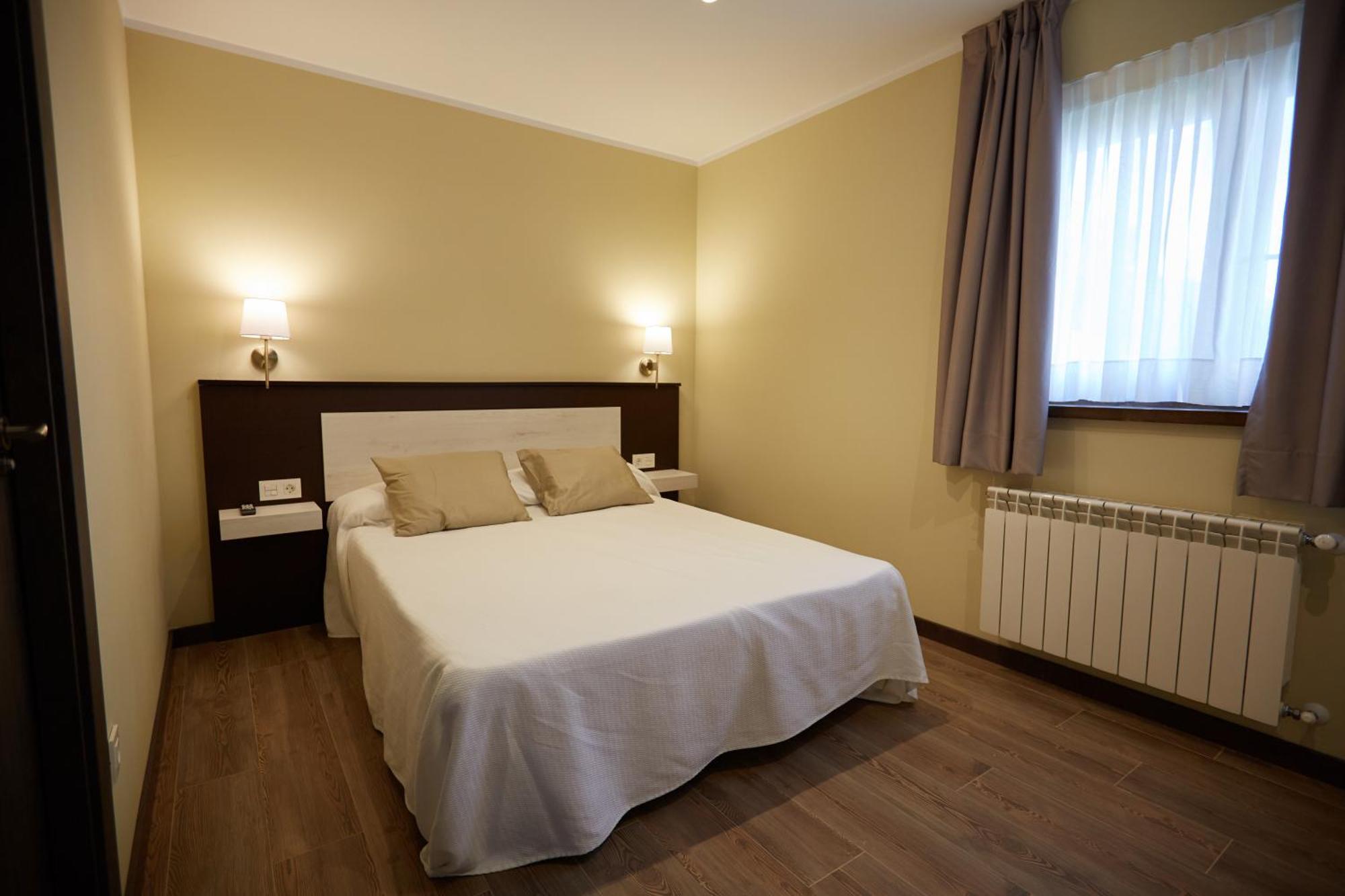 Apartamentos Rurales Casa La Piedra Collía Extérieur photo